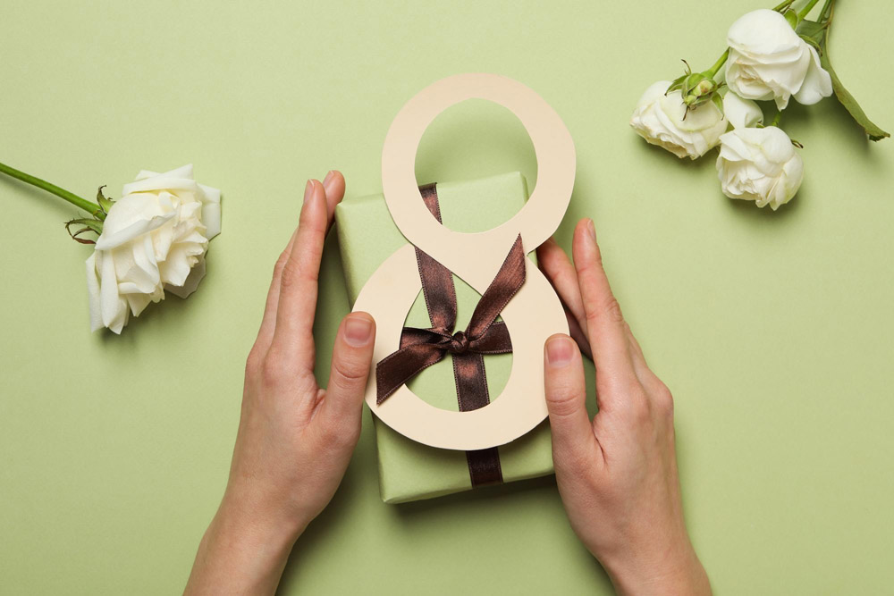 Подарки женщинам на 8 марта - 1