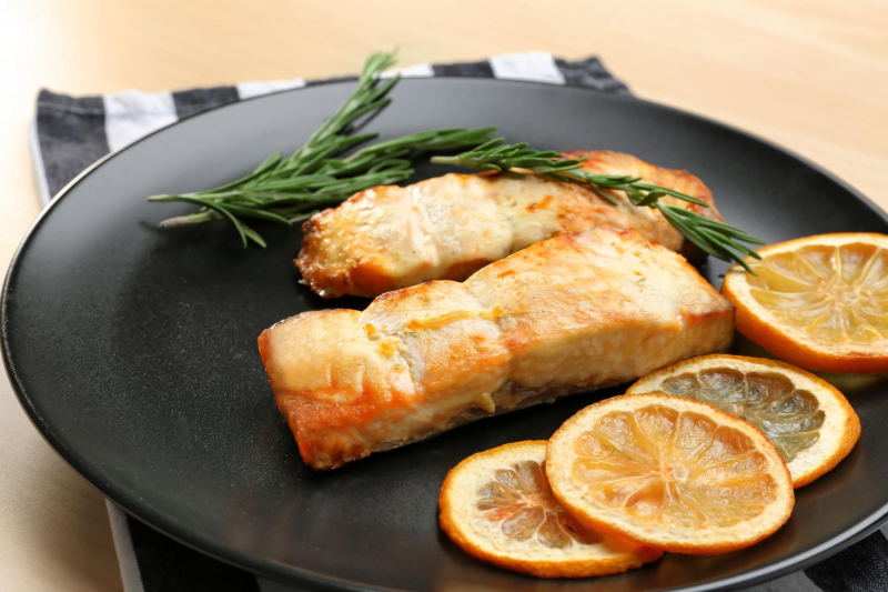 Горячие блюда на новогодний стол: 10 вариантов, которые не привяжут к плите - 6